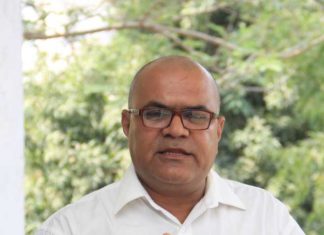 ਉਹ ਜਾਤ ਦੇ ਓਹਲੇ ਨਹੀਂ ਬੈਠਦਾ!