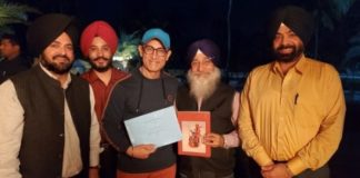 ਆਮਿਰ ਖ਼ਾਨ ਨੂੰ ਸੌਂਪੀਆਂ ਇਤਿਹਾਸਕ ਪੁਸਤਕਾਂ, ਜਰਨੈਲ ਹਰੀ ਸਿੰਘ ਨਲੂਆ ‘ਤੇ ਫ਼ਿਲਮ ਬਣਾਉਣ ਦਾ ਸੁਝਾਅ