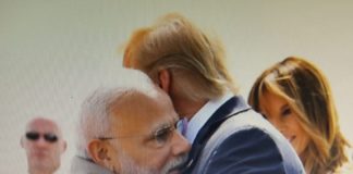 ਅਹਿਮਦਾਬਾਦ ਪਹੁੰਚੇ ਡੋਨਾਲਡ ਟਰੰਪ, ਸਾਬਰਮਤੀ ਆਸ਼ਰਮ ਚ ਡੋਨਾਲਡ ਟਰੰਪ ਤੇ ਮੇਲਾਨੀਆ ਟਰੰਪ ਨੇ ਚਲਾਇਆ ਚਰਖਾ, ਵੇਖੋ ਤਸਵੀਰਾਂ