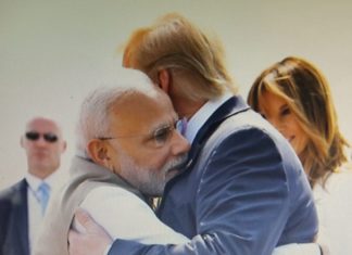 ਅਹਿਮਦਾਬਾਦ ਪਹੁੰਚੇ ਡੋਨਾਲਡ ਟਰੰਪ, ਸਾਬਰਮਤੀ ਆਸ਼ਰਮ ਚ ਡੋਨਾਲਡ ਟਰੰਪ ਤੇ ਮੇਲਾਨੀਆ ਟਰੰਪ ਨੇ ਚਲਾਇਆ ਚਰਖਾ, ਵੇਖੋ ਤਸਵੀਰਾਂ