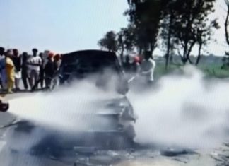 ਹਾਦਸਾ: ਰੋਡ ਤੇ ਹੀ ਚਲਦੀ ਕਾਰ ਨੂੰ ਲੱਗੀ ਅੱਗ, ਇਕ ਵਿਅਕਤੀ ਜਖਮੀ