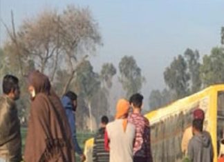 ਖੇਤਾਂ ‘ਚ ਪਲਟੀ ਸਕੂਲ ਬੱਸ, 6 ਬੱਚੇ ਜਖਮੀ, ਡ੍ਰਾਈਵਰ ਫਰਾਰ, ਨਕੋਦਰ ਦੇ ਪਿੰਡ ਚਾਨੀਆਂ ਦੇ ਨੇੜੇ ਹੋਈਆ ਹਾਦਸਾ