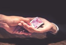 ਕੇਸ ਰੱਦ ਕਰਨ ਦੇ ਬਦਲੇ ਰਿਸ਼ਵਤ ਲੈਂਦੇ ਸਿਵਲ ਹਸਪਤਾਲ ਕੇ ਡਾਕਟਰ ਨੂੰ ਵਿਜਿਲੈਂਸ ਟੀਮ ਨੇ ਕੀਤਾ ਗਿਰਫਤਾਰ