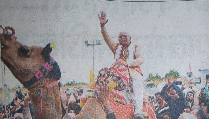 ਖੱਟੜ ਊਂਠ ‘ਤੇ ਸਵਾਰ ਹੋ ਕੇ ਪ੍ਰਦਰਸ਼ਨੀ ‘ਚ ਹੋਏ ਸ਼ਾਮਲ