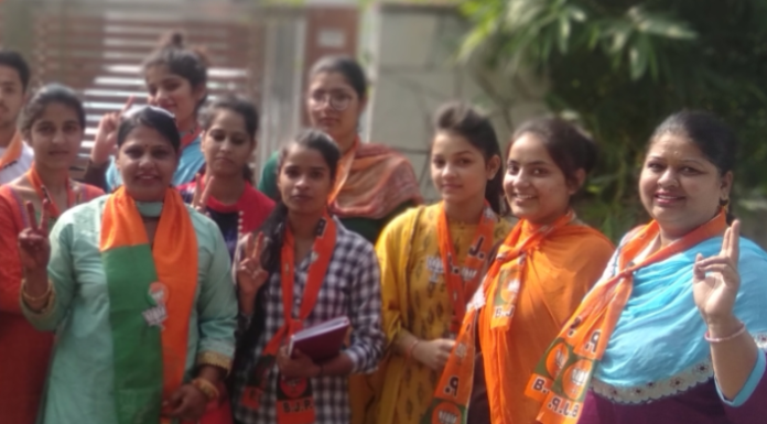 ਨਿਰਭਯਾ ਦੇ ਕਾਤਲਾਂ ਨੂੰ ਫਾਂਸੀ ਦੇਣ ‘ਤੇ ਮਹਿਲਾ ਮੋਰਚਾ ਨੇ ਮਨਾਇਆ ਵਿਜੈ ਦਿਵਸ