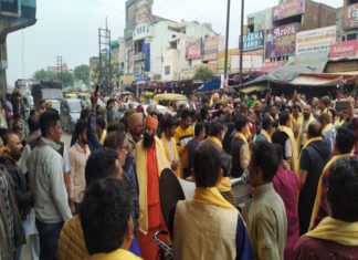 ਸ਼ਿਵਸੇਨਾ ਨੇਤਾ ਤੇ ਹਮਲੇ ਦੇ ਦੋਸ਼ੀਆਂ ਨੂੰ ਨਾ ਫੜੇ ਜਾਣ ਦੇ ਵਿਰੋਧ ‘ਚ ਸ਼ਿਵਸੇਨਾ ਜਥੇਬੰਦੀਆਂ ਨੇ ਲਗਾਇਆ ਜਾਮ