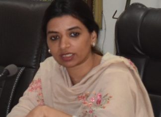 ਹੁਸ਼ਿਆਰਪੁਰ ਦੀ ਡੀਸੀ ਨੇ ਮੰਡੀਆਂ ‘ਚ ਕੰਮ ਕਰਨ ਵਾਲੇ ਕਾਮਿਆਂ ਲਈ ਸਹੂਲਤਾਂ ਕੀਤੀਆਂ ਜਾਰੀ