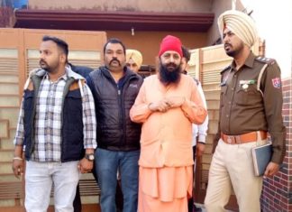 ਖੰਨਾ ‘ਚ ਦੋ ਨਕਾਬਪੋਸ਼ਾਂ ਨੇ ਸ਼ਿਵਸੇਨਾ ਨੇਤਾ ਕਸ਼ਮੀਰ ਗਿਰੀ ਤੇ ਚਲਾਈਆਂ ਗੋਲੀਆਂ