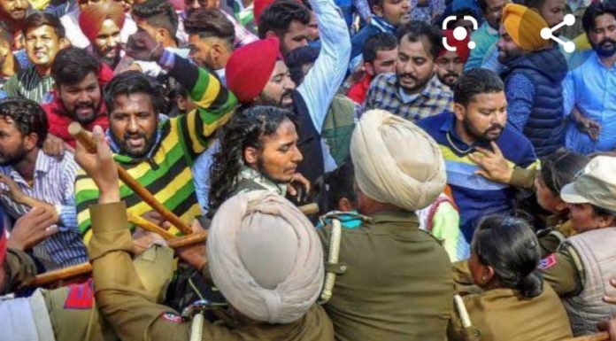 ਪਟਿਆਲਾ ‘ਚ ਬੇਰੋਜਗਾਰ ਟੀਚਰਾਂ ਤੇ ਲਾਠੀਾਰਜ, ਧਰਨਾ ਦੇਰ ਰਾਤ ਵੀ ਜਾਰੀ, ਹਾਈਵੇ ਜਾਮ
