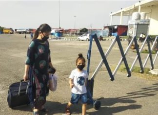 ਕਰਫਿਊ ਦੌਰਾਨ ਪਟਿਆਲਾ ‘ਚ ਫਸੇ 3 ਸਾਲ ਦੇ ਬੱਚੇ ਮਯੰਕਵੀਰ ਨੂੰ ਮਾਪਿਆਂ ਕੋਲ ਜੰਮੂ ਪਹੁੰਚਾਇਆ