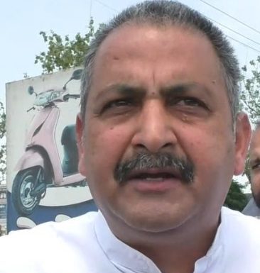 ਜੇ ਕੋਈ ਸਕੂਲ ਫੀਸ ਮੰਗਦਾ ਹੈ ਤਾਂ ਕਿੱਥੇ ਤੇ ਕਿਵੇਂ ਕਰਨੀ ਹੈ ਸ਼ਿਕਾਇਤ? ਪੜ੍ਹੋ ਕੀ ਕਹਿ ਰਹੇ ਨੇ ਸਿੱਖਿਆ ਮੰਤਰੀ