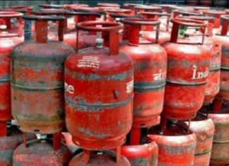 ਗੈਸ ਸਿਲੰਡਰ ਦੀਆਂ ਕੀਮਤਾਂ ਘਟੀਆਂ, ਹੁਣ ਦੇਣੇ ਪੈਣਗੇ ਕਿੰਨੇ ਪੈਸੇ – ਜਾਨਣ ਲਈ ਪੜ੍ਹੋ ਖਬਰ