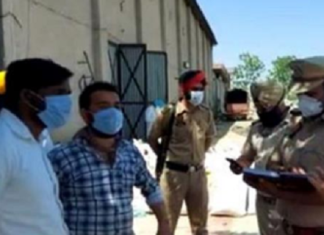 ਮੋਗਾ – ਫੈਕਟਰੀ ‘ਚ 18 ਫੀਟ ਡੂੰਘੀ ਖੂਹੀ ਦੀ ਸਫ਼ਾਈ ਕਰਦੇ 3 ਮਜ਼ਦੂਰਾਂ ਦੀ ਗੈਸ ਚੜ੍ਹਨ ਨਾਲ ਮੌਤ