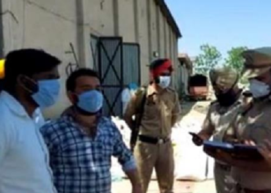 ਮੋਗਾ – ਫੈਕਟਰੀ ‘ਚ 18 ਫੀਟ ਡੂੰਘੀ ਖੂਹੀ ਦੀ ਸਫ਼ਾਈ ਕਰਦੇ 3 ਮਜ਼ਦੂਰਾਂ ਦੀ ਗੈਸ ਚੜ੍ਹਨ ਨਾਲ ਮੌਤ