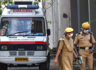 ਪਠਾਨਕੋਟ ‘ਚ 6 ਹਸਪਤਾਲਾਂ ਦੇ ਚੱਕਰ ਕੱਟਨ ‘ਤੇ ਵੀ 7 ਸਾਲ ਦੇ ਬੱਚੇ ਨੂੰ ਨਹੀਂ ਮਿਲਿਆ ਇਲਾਜ, 7ਵੇਂ ਹਸਪਤਾਲ ਜਾਂਦਿਆਂ ਮੌਤ