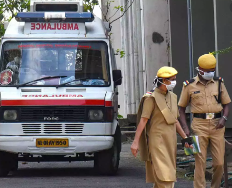 ਪਠਾਨਕੋਟ ‘ਚ 6 ਹਸਪਤਾਲਾਂ ਦੇ ਚੱਕਰ ਕੱਟਨ ‘ਤੇ ਵੀ 7 ਸਾਲ ਦੇ ਬੱਚੇ ਨੂੰ ਨਹੀਂ ਮਿਲਿਆ ਇਲਾਜ, 7ਵੇਂ ਹਸਪਤਾਲ ਜਾਂਦਿਆਂ ਮੌਤ