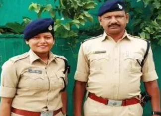 ਧੀ ਥਾਣੇ ਹੈ ਬਾਪ ਦੀ ਅਫ਼ਸਰ ਪਰ ਘਰ ‘ਚ ਖਵਾਉਂਦੀ ਹੈ ਆਪਣੇ ਹੱਥਾਂ ਨਾਲ ਖਾਣਾ