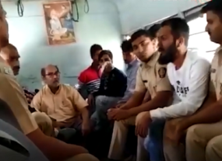 ਕੋਰੋਨਾ ਵਾਇਰਸ : ਪੁਲਿਸ ‘ਤੇ ਥੁੱਕਣ ਵਾਲੀ ਵਾਇਰਲ ਵੀਡੀਓ ਮੁੰਬਈ ਦੀ ਹੈ, ਇਸ ਦਾ ਨਿਜ਼ਾਮੂਦੀਨ ਮਰਕਜ਼ ਨਾਲ ਕੋਈ ਸਬੰਧ ਨਹੀਂ