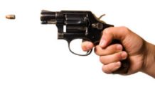 ਫਿਰੋਜ਼ਪੁਰ ‘ਚ ਪਹਿਰਾ ਲਾ ਕੇ ਖੜ੍ਹੇ ਨੌਜਵਾਨਾਂ ‘ਤੇ ਚਲਾਈਆਂ ਗੋਲੀਆਂ, 1 ਨੌਜਵਾਨ ਦੀ ਮੌਤ