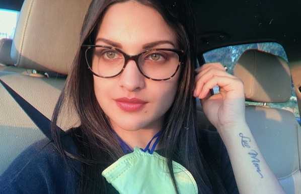 ਹਿਮਾਂਸ਼ੀ ਖੁਰਾਨਾ ਦਾ ਕੌਰਨਟਾਇਨ ਫੈਸ਼ਨ ਸ਼ੋਅ ਤੁਸੀਂ ਜ਼ਰੂਰ ਵੇਖਣਾ ਪਸੰਦ ਕਰੋਗੇ..