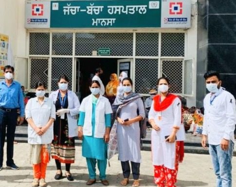 ਸਿਵਲ ਹਸਪਤਾਲ ਮਾਨਸਾ ‘ਚ ਸਿਹਤ ਕਰਮਚਾਰੀਆਂ ਨੇ ਕੀਤਾ ਸਰਕਾਰ ਖਿਲਾਫ ਰੋਸ ਪ੍ਰਦਰਸ਼ਨ