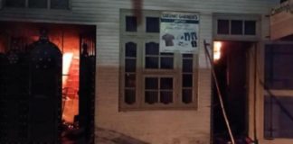 ਫਿਰੋਜ਼ਪੁਰ ‘ਚ 2 ਮੰਜਲਾ ਘਰ ‘ਚ ਲੱਗੀ ਅੱਗ, ਗੁਆਂਢੀਆਂ ਨੇ ਪਰਿਵਾਰਕ ਮੈਂਬਰਾਂ ਨੂੰ ਕੱਢਿਆ ਬਾਹਰ