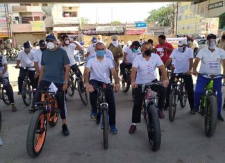 ਮੋਗਾ ‘ਚ ਡੀਸੀ ਤੇ ਐਸਐਸਪੀ ਨੇ ਚਲਾਈ ਸਾਈਕਲ, ਲੋਕਾਂ ਨੂੰ ਵਾਤਾਵਰਨ ਬਚਾਉਣ ਅਤੇ ਸਾਈਕਲ ਚਲਾਉਣ ਲਈ ਕੀਤਾ ਪ੍ਰੇਰਿਤ
