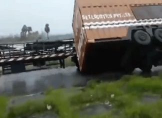 ਚੱਕਰਵਾਤੀ ਤੂਫਾਨ ਅਮਫਾਨ ਨੇ ਪੱਛਮੀ ਬੰਗਾਲ ‘ਚ ਮਚਾਈ ਤਬਾਹੀ, 12 ਦੀ ਮੌਤ