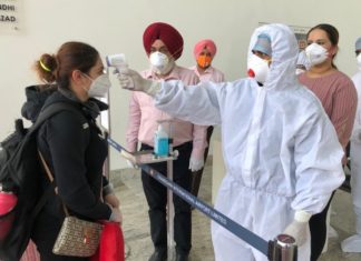 ਵਿਦੇਸ਼ ਤੋਂ ਮੋਹਾਲੀ ਅੰਤਰਰਾਸ਼ਟਰੀ ਹਵਾਈ ਅੱਡੇ ਪਹੁੰਚੀ ਪਹਿਲੀ ਉਡਾਣ, 61 ਯਾਤਰੀ ਪੰਜਾਬ ਦੇ – ਪੜ੍ਹੋ ਕਿਨ੍ਹਾਂ ਜ਼ਿਲਿਆਂ ਦੇ ਹਨ ਯਾਤਰੀ