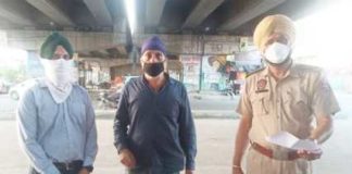 ਲੌਕਡਾਊਨ ਕਾਨੂੰਨ ਫਾਲੋ ਕਰਵਾਉਂਦਿਆਂ ਗੋਰਾਇਆ ‘ਚ ASI ਨੇ ਕੀਤੀ ਬਦਤਮੀਜੀ, ਐਸਐਸਪੀ ਨੂੰ ਸ਼ਿਕਾਇਤ