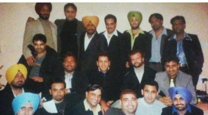 ਤੁਸੀਂ ਸ਼ਾਇਦ ਹੀ 1 ਫ੍ਰੇਮ ‘ਚ ਵੇਖੇ ਹੋਣਗੇ ਇੰਨੇ ਸਾਰੇ ਕਲਾਕਾਰ – ਕਮੈਂਟ ‘ਚ ਕਲਾਕਾਰਾਂ ਦਾ ਨਾਂ ਲਿਖ ਕੇ ਦਸੋ ਤੁਸੀਂ ਕਿਸ-ਕਿਸਨੂੰ ਪਛਾਣਦੇ ਹੋ…