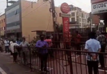 ਸ਼ਰਾਬ ਦੀਆਂ ਦੁਕਾਨਾਂ ਖੁੱਲ੍ਹਦਿਆਂ ਹੀ ਠੇਕਿਆਂ ਅੱਗੇ ਲੱਗੀਆਂ ਲੰਮੀਆਂ ਲਾਇਨਾਂ