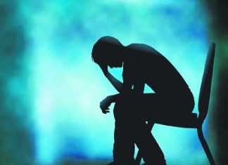 ਘਰ ਬੈਠੇ ਲੋਕਾਂ ਦੇ ਮਾਨਸਿਕ ਤਣਾਅ ਨੂੰ ਦੂਰ ਕਰਨ ਲਈ ਪ੍ਰਸ਼ਾਸਨ ਨੇ ਹੈਲਪਲਾਇਨ ਨੰਬਰ ਕੀਤੇ ਜਾਰੀ