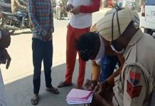 ਮਾਸਕ ਨਾ ਪਾਉਣ ਵਾਲਿਆਂ ਨੂੰ ਪੁਲਸ ਨੇ ਪਾਇਆ ਪੜ੍ਹਨੇ, ਕੱਟੇ ਚਾਲਾਨ