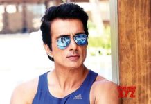 ਪੰਜਾਬੀ ਐਕਟਰ ਸੋਨੂੰ ਸੂਦ ਨੇ ਪ੍ਰਵਾਸੀ ਮਜ਼ਦੂਰਾਂ ਦੀ ਕੀਤੀ ਮਦਦ