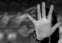 ਆਪਣੇ ਆਸ਼ਕ ਕੋਲੋਂ ਮਾਂ ਹੀ ਕਰਵਾਉਦੀਂ ਰਹੀ ਆਪਣੀ ਧੀ ਦਾ ਸਰੀਰਕ ਸੋਸ਼ਣ, ਗ੍ਰਿਫ਼ਤਾਰ