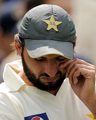 ਪਕਿਸਤਾਨ ਦੇ ਕ੍ਰਿਕਟਰ ਸ਼ਾਹਿਦ ਅਫ਼ਰੀਦੀ ਨੂੰ ਹੋਇਆ ਕੋਰੋਨਾ