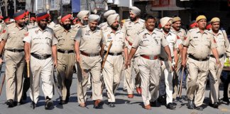 ਹੁਣ ਕੈਪਟਨ ਨੇ ਦਿੱਤੇ ਦੁਕਾਨਦਾਰਾਂ ਉੱਤੇ ਸ਼ਖ਼ਤ ਕਾਰਵਾਈ ਕਰਨ ਦੇ ਆਦੇਸ਼, ਕਿਹਾ ਸ਼ਾਪਕੀਪਰ ਨਹੀਂ ਕਰਦੇ ਸੋਸ਼ਲ ਡਿਸਟੈਂਸਿੰਗ ਦੀ ਪਾਲਣਾ