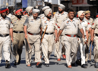 ਹੁਣ ਕੈਪਟਨ ਨੇ ਦਿੱਤੇ ਦੁਕਾਨਦਾਰਾਂ ਉੱਤੇ ਸ਼ਖ਼ਤ ਕਾਰਵਾਈ ਕਰਨ ਦੇ ਆਦੇਸ਼, ਕਿਹਾ ਸ਼ਾਪਕੀਪਰ ਨਹੀਂ ਕਰਦੇ ਸੋਸ਼ਲ ਡਿਸਟੈਂਸਿੰਗ ਦੀ ਪਾਲਣਾ