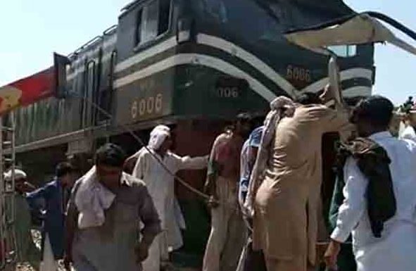 ਪਾਕਿਸਤਾਨ ਵਾਲੇ ਪੰਜਾਬ ‘ਚ ਹੋਇਆ ਵੱਡਾ ਹਾਦਸਾ, 18 ਸਿੱਖ ਸ਼ਰਧਾਲੂਆਂ ਦੀ ਮੌਤ