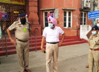 ਜਨਮ ਅਸ਼ਟਮੀ ਦੇ ਸਬੰਧ ‘ਚ ਰਾਤ ਦੇ ਕਰਫ਼ਿਊ ‘ਚ ਕੁਝ ਰਾਹਤ – 12 ਤੇ 13 ਅਗਸਤ ਨੂੰ ਸਵੇਰੇ 1 ਤੋਂ 5 ਵਜ੍ਹੇ ਤੱਕ ਰਹੇਗਾ ਕਰਫਿਊ