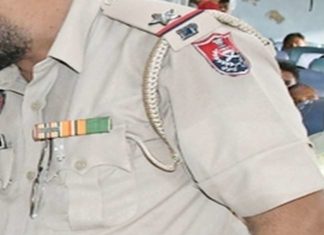 ਤਰਨਤਾਰਨ ਦੇ ASI ਦੀ ਚਿੱਟਾ ਪੀਂਦੇ ਦੀ ਵੀਡੀਓ ਵਾਇਰਲ, ਕੈਪਟਨ ਨੇ ਕੀਤਾ ਬਰਖਾਸਤ