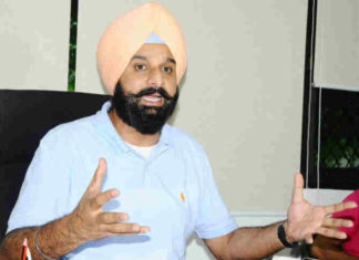 ਸ਼ਰਾਬ ਦੀ ਗੈਰ ਕਾਨੂੰਨੀ ਵਿਕਰੀ ਤੇ 100 ਤੋਂ ਵੱਧ ਮੌਤਾਂ ਪਿੱਛੇ ਕਾਂਗਰਸੀ ਵਿਧਾਇਕਾਂ ਦਾ ਹੱਥ : ਮਜੀਠੀਆ