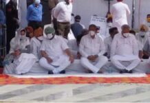 ਕੈਪਟਨ ਨੇ ਧਰਨੇ ‘ਚ ਕਿਹਾ – ਖੇਤੀਬਾੜੀ ਕਾਨੂੰਨ ਬਣਨ ਨਾਲ ਪੰਜਾਬ ਦਾ ਮਾਹੌਲ ਵਿਗੜ ਸਕਦਾ