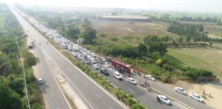 ਡੀ.ਜੇ ਮਾਲਕਾਂ ਤੇ ਆਰਕੈਸਟਰਾਂ ਵਾਲਿਆਂ ਨੇ ਕੱਢਿਆ ਮਾਰਚ, ਮੁੜ ਕੰਮ ਸ਼ੁਰੂ ਕਰਵਾਉਣ ਦੀ ਕੀਤੀ ਮੰਗ