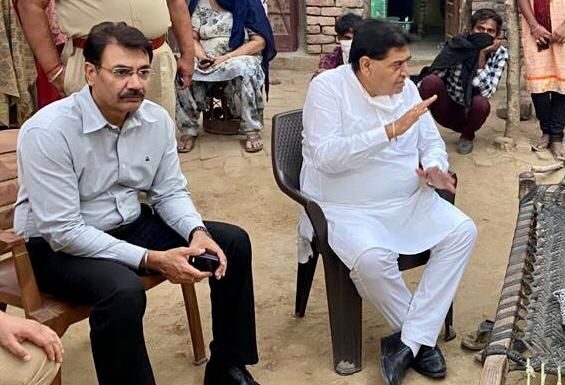 ਹੁਸ਼ਿਆਰਪੁਰ ਰੇਪ ਕਾਂਡ – ਪੰਜਾਬ ਸਰਕਾਰ ਪੀੜਤ ਪਰਿਵਾਰ ਨੂੰ ਪੰਚਾਇਤੀ ਜ਼ਮੀਨ ‘ਚੋਂ ਦੇਵੇਗੀ 5 ਮਰਲੇ ਦਾ ਪਲਾਟ, ਮੰਤਰੀ ਅਰੋੜਾ ਨੇ 2.5 ਲੱਖ ਦੇਣ ਦਾ ਐਲਾਨ ਕੀਤਾ