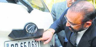 ਜਾਅਲੀ ਨੰਬਰ ਪਲੇਟਾਂ ਲਾਉਣ ਵਾਲਿਆ ਤੋਂ ਬਚੋ, ਜਾਣੋਂ ਕਿਤੇ ਤੁਹਾਡੀ ਗੱਡੀ ਜਾਂ ਮੋਟਰਸਾਈਕਲ ‘ਤੇ ਲੱਗੀ ਪਲੇਟ ਨਕਲੀ ਤਾਂ ਨਹੀਂ