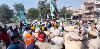 ਭਾਜਪਾ ਦੇ ਪੰਜਾਬ ਪ੍ਰਧਾਨ ਖਿਲਾਫ਼ ਹੋਈ ਨਾਅਰੇਬਾਜ਼ੀ, ਭਾਜਪਾ ਦੇ ਕਿਸੇ ਵੀ ਲੀਡਰ ਨੂੰ ਪੰਜਾਬ ਨਹੀਂ ਵੜਨ ਦਿਆਂਗੇ – ਕਿਸਾਨ