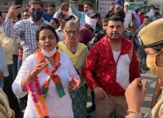 ਕਿਸਾਨਾਂ ਦੀ ਬੀਜੇਪੀ ਵਰਕਰਾਂ ਨਾਲ ਹੋਈ ਹੱਥੋਪਾਈ, ਪਾੜੇ ਕੱਪੜੇ