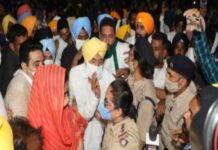 ਮਾਰਚ ਕੱਢਦੇ ਅਕਾਲੀਆਂ ‘ਤੇ ਪੁਲਿਸ ਨੇ ਕੀਤਾ ਲਾਠੀਚਾਰਜ 